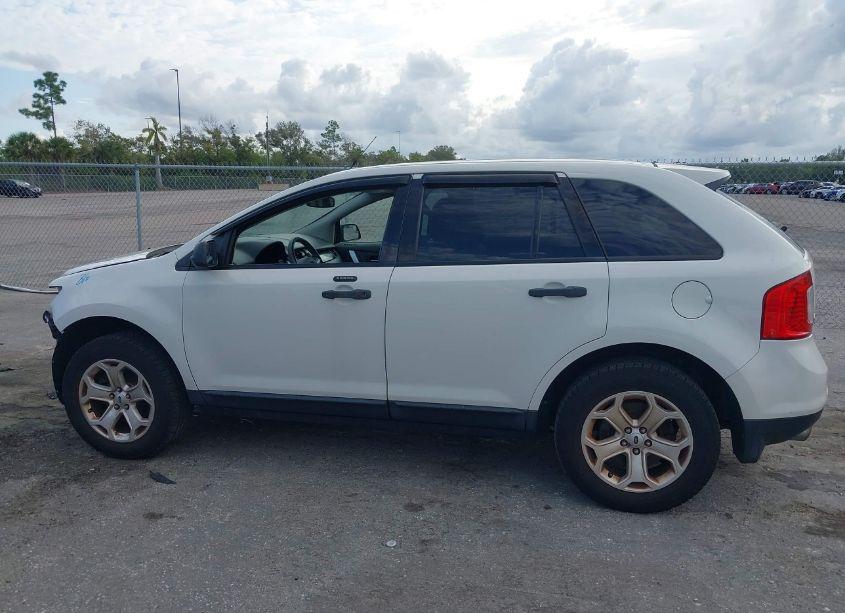 Photo 15 of 2013 Ford Edge SE (VIN 2FMDK4GC9DBB49381)