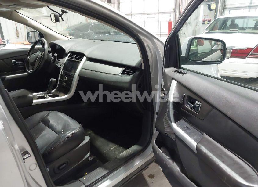 Photo 5 of 2011 Ford Edge SEL (VIN 2FMDK4JC1BBA10996)