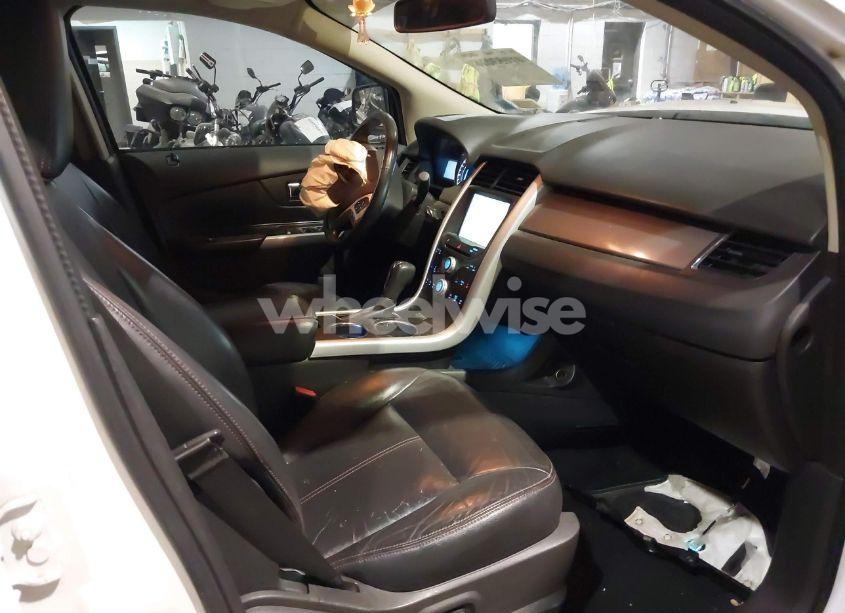 Photo 5 of 2011 Ford Edge SEL (VIN 2FMDK4JC2BBA44784)