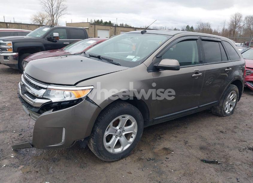 Photo 2 of 2014 Ford Edge SEL (VIN 2FMDK4JC3EBB44137)
