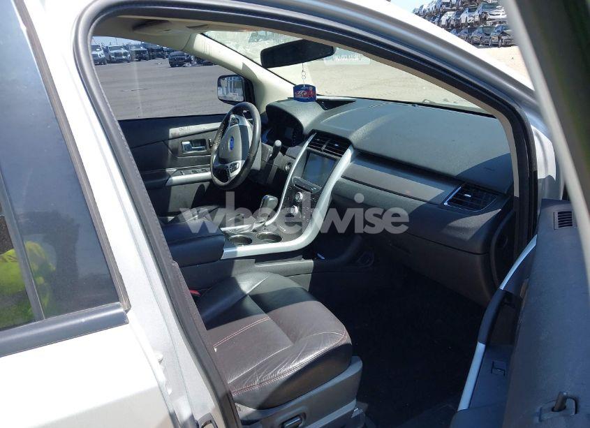 Photo 5 of 2011 Ford Edge SEL (VIN 2FMDK4JC4BBA61800)