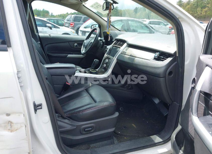Photo 5 of 2011 Ford Edge SEL (VIN 2FMDK4JC4BBA62834)