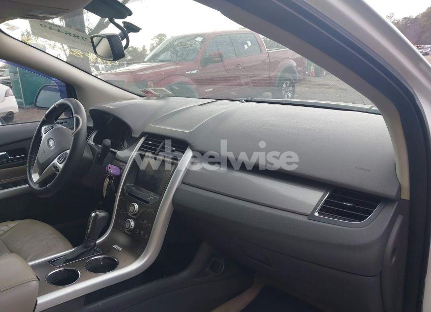 Photo 5 of 2012 Ford Edge SEL (VIN 2FMDK4JC5CBA01252)