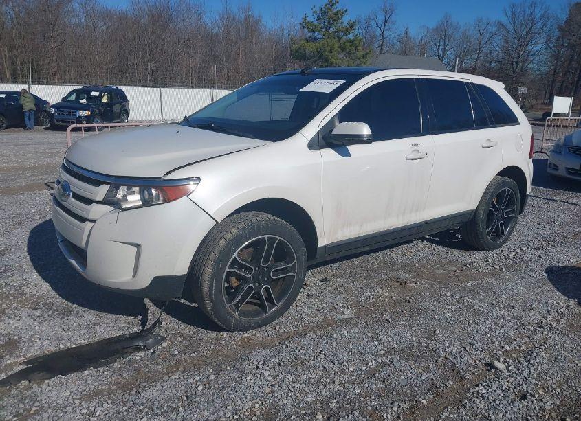 Photo 2 of 2013 Ford Edge SEL (VIN 2FMDK4JC5DBC88111)