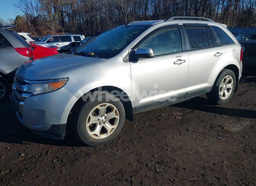 Photo 2 of 2014 Ford Edge SEL (VIN 2FMDK4JC5EBA00718)