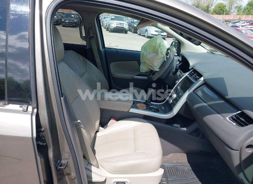 Photo 5 of 2014 Ford Edge SEL (VIN 2FMDK4JC5EBA57209)