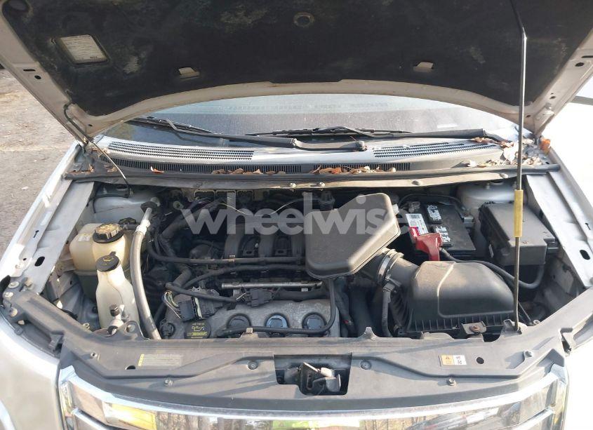Photo 10 of 2010 Ford Edge SEL (VIN 2FMDK4JC8ABA12646)