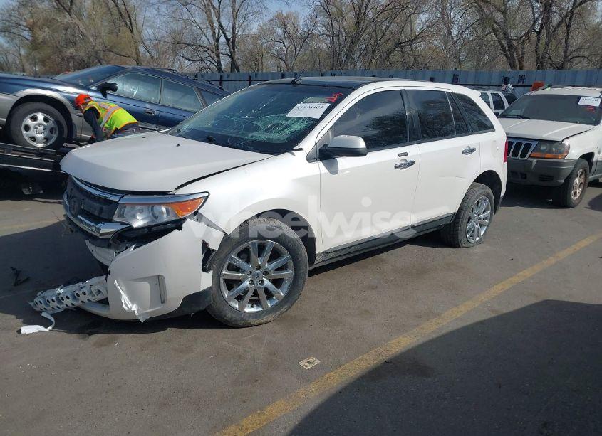 Photo 2 of 2011 Ford Edge SEL (VIN 2FMDK4JC8BBB69000)