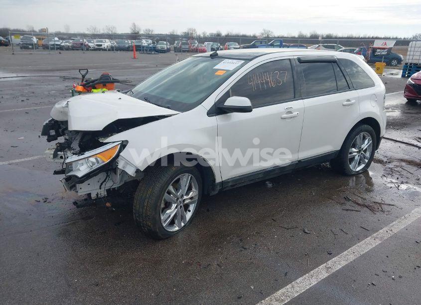 Photo 2 of 2014 Ford Edge SEL (VIN 2FMDK4JC8EBA87174)