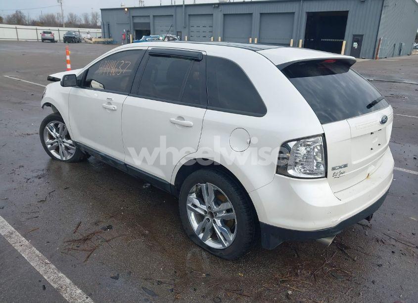 Photo 3 of 2014 Ford Edge SEL (VIN 2FMDK4JC8EBA87174)