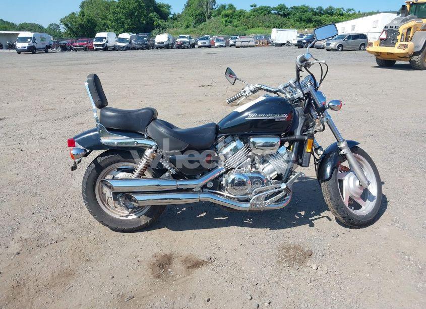 Photo 12 of 1998 Honda Vf750 C (VIN 2FMDK4JC9DB******)