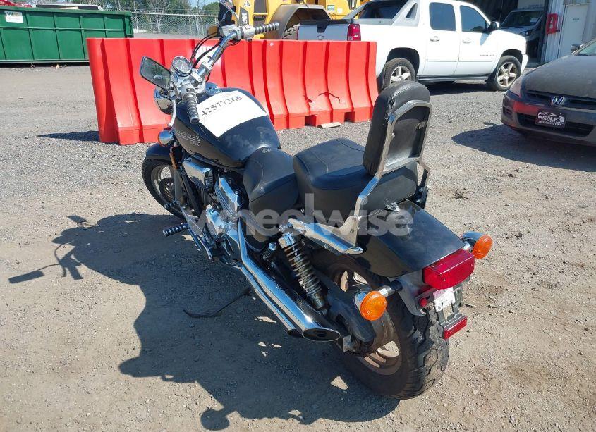 Photo 3 of 1998 Honda Vf750 C (VIN 2FMDK4JC9DB******)