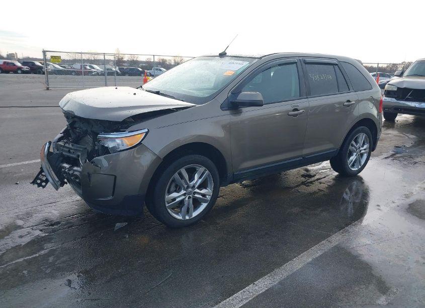 Photo 2 of 2014 Ford Edge SEL (VIN 2FMDK4JC9EBA36394)