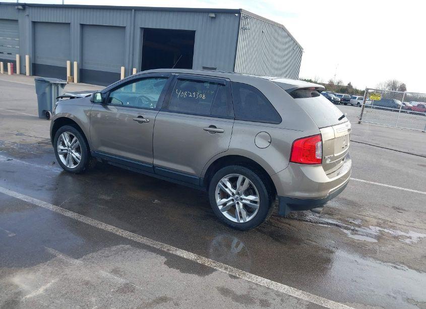 Photo 3 of 2014 Ford Edge SEL (VIN 2FMDK4JC9EBA36394)