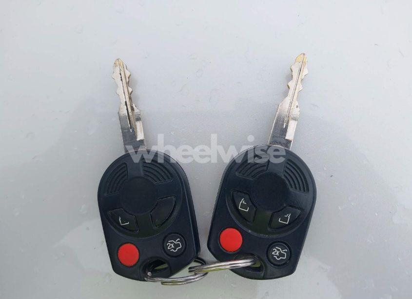 Photo 11 of 2010 Ford Edge LIMITED (VIN 2FMDK4KC0ABA21923)