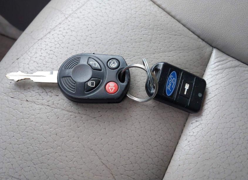 Photo 11 of 2010 Ford Edge LIMITED (VIN 2FMDK4KC0ABA45672)