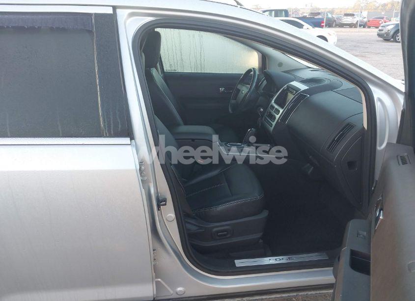 Photo 5 of 2010 Ford Edge LIMITED (VIN 2FMDK4KC7ABB52850)