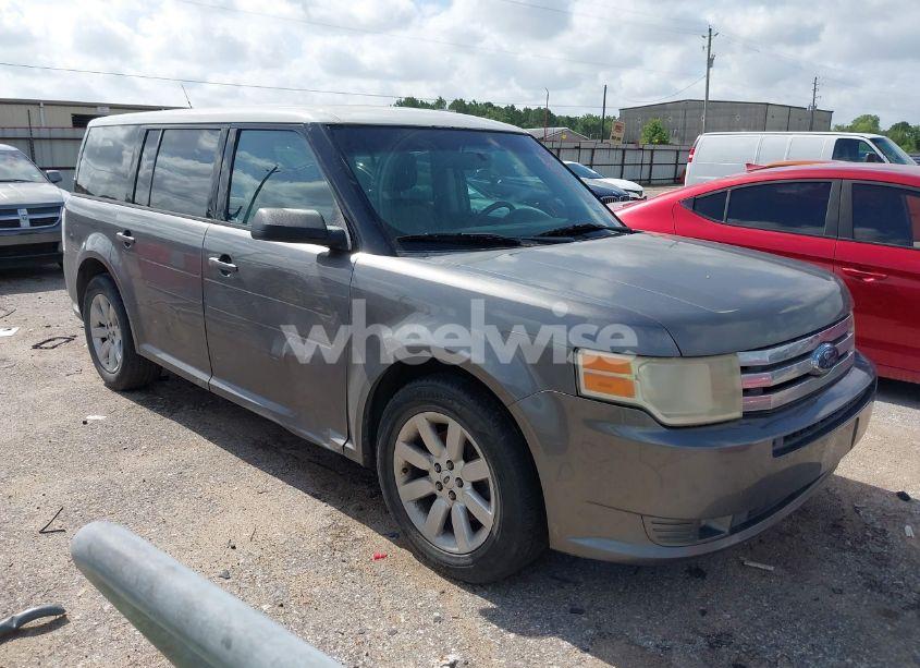 2009 Ford Flex SE (VIN 2FMDK51C49BA51350) main photo