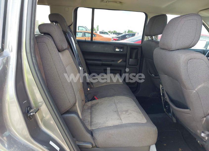 Photo 8 of 2009 Ford Flex SE (VIN 2FMDK51C49BA51350)