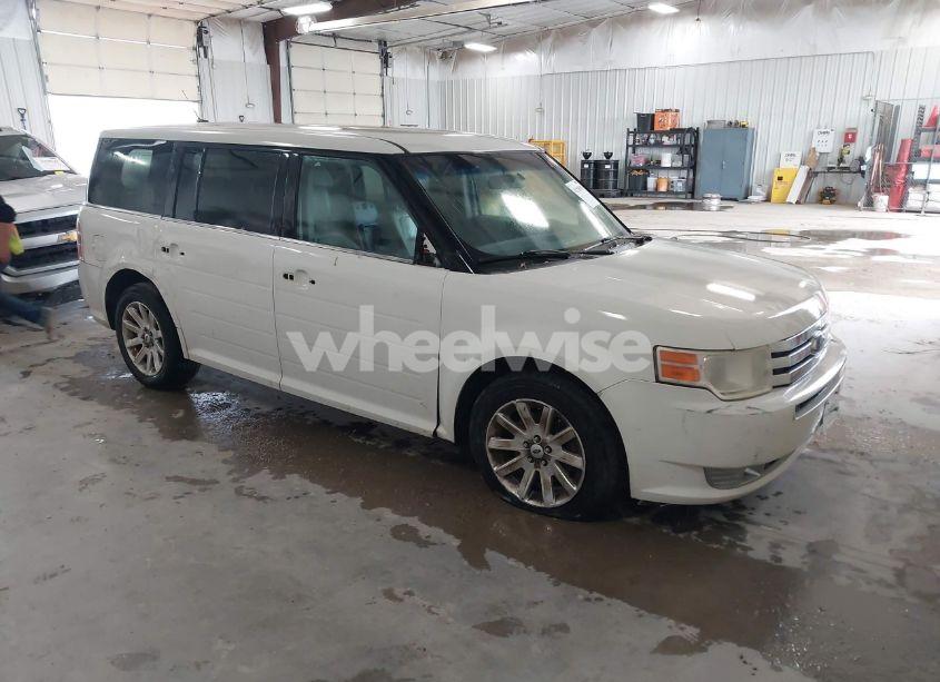 2009 Ford Flex SEL (VIN 2FMDK52C79BA37781) main photo