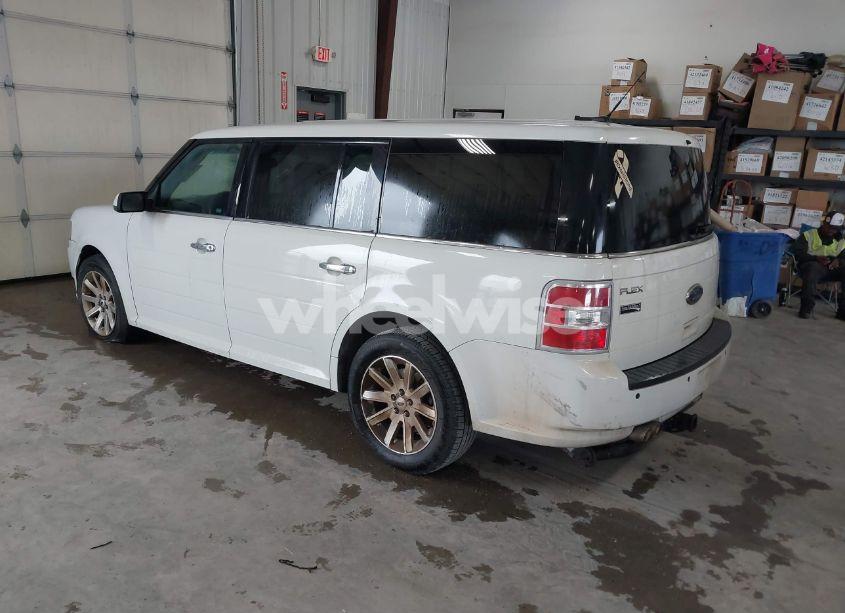 Photo 3 of 2009 Ford Flex SEL (VIN 2FMDK52C79BA37781)