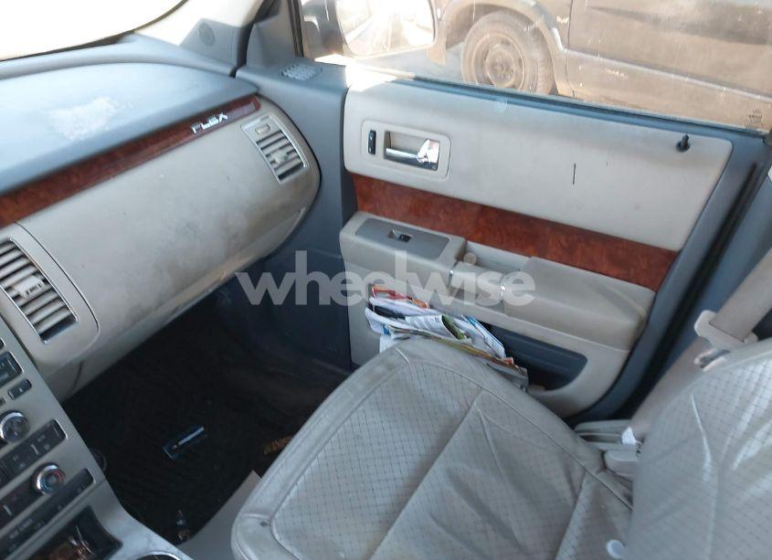 Photo 5 of 2009 Ford Flex LIMITED (VIN 2FMDK53C09BA06239)