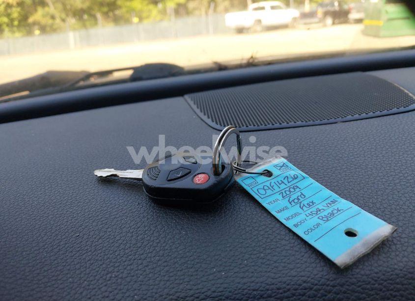 Photo 11 of 2009 Ford Flex SEL (VIN 2FMEK62C19BA09341)