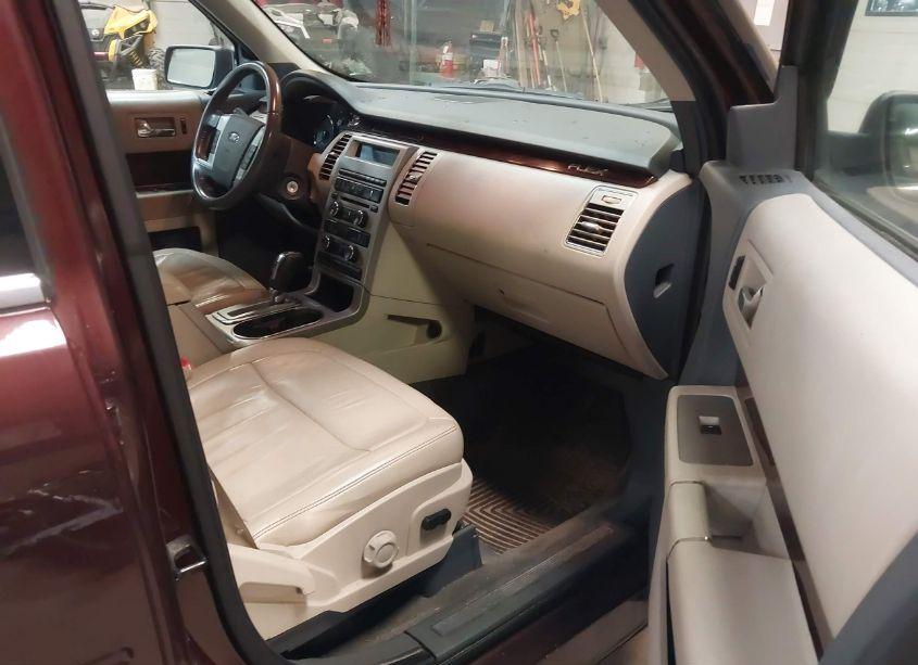 Photo 5 of 2009 Ford Flex SEL (VIN 2FMEK62C19BA42503)