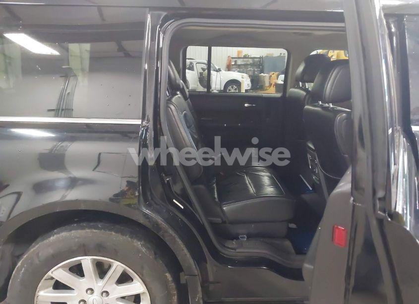 Photo 8 of 2009 Ford Flex SEL (VIN 2FMEK62C19BA77624)