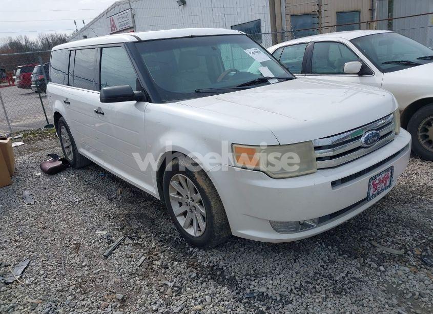 2009 Ford Flex SEL (VIN 2FMEK62C79BA09120) main photo