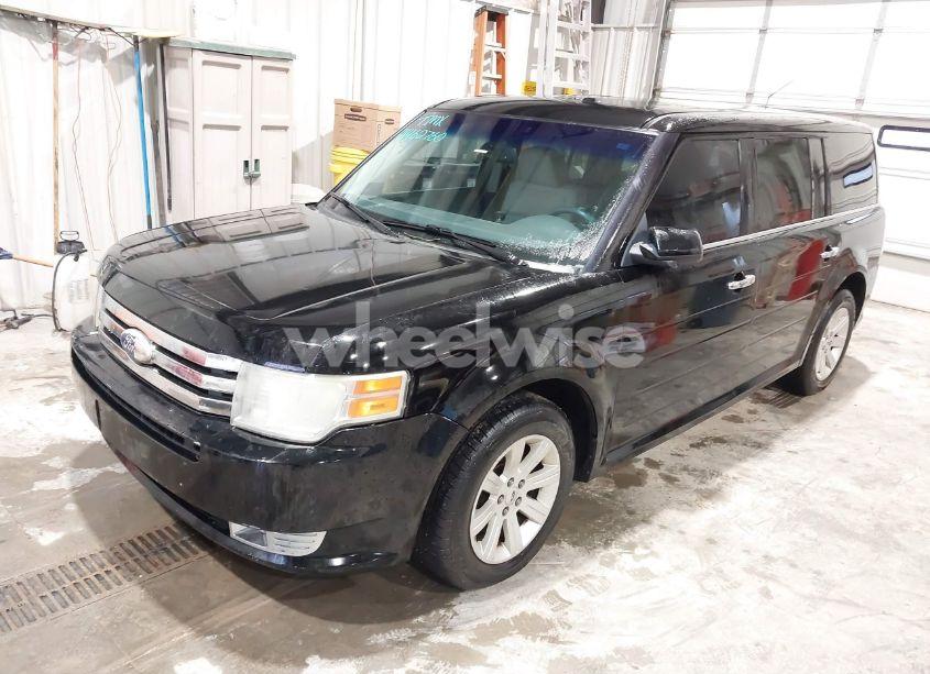 Photo 2 of 2009 Ford Flex SEL (VIN 2FMEK62CX9BA00914)