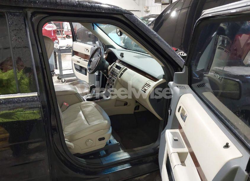 Photo 5 of 2009 Ford Flex SEL (VIN 2FMEK62CX9BA00914)