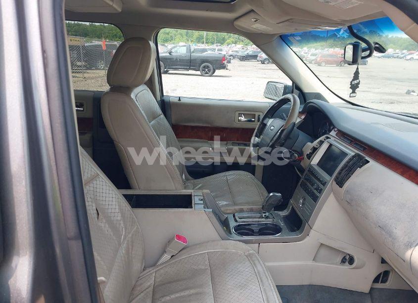 Photo 5 of 2009 Ford Flex LIMITED (VIN 2FMEK63C49BA68821)