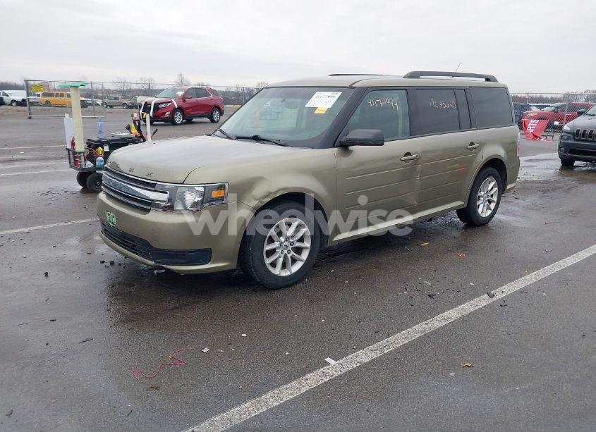 Photo 2 of 2014 Ford Flex SE (VIN 2FMGK5B80EBD11048)