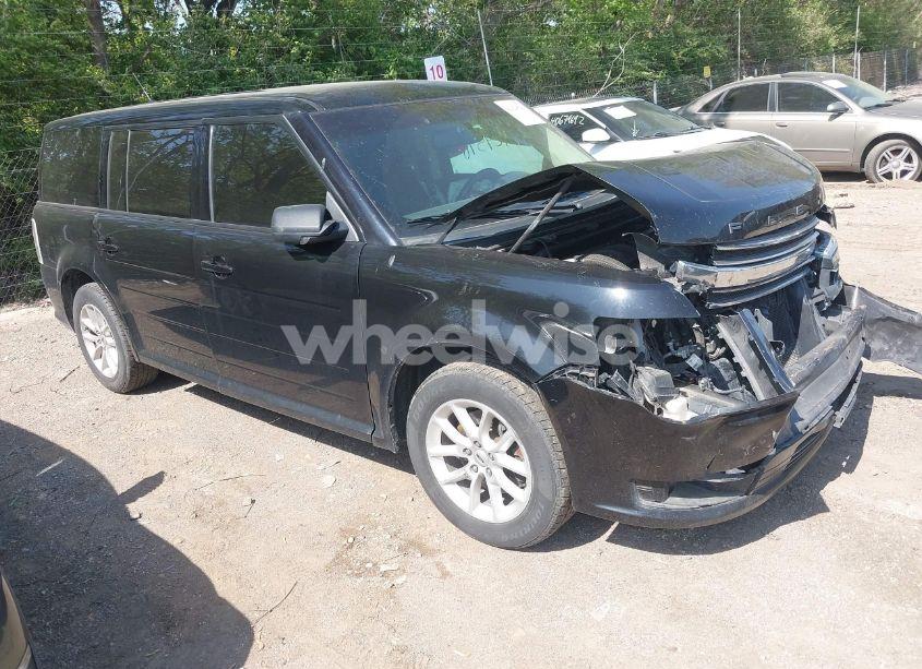 2016 Ford Flex SE (VIN 2FMGK5B82GBA16407) main photo