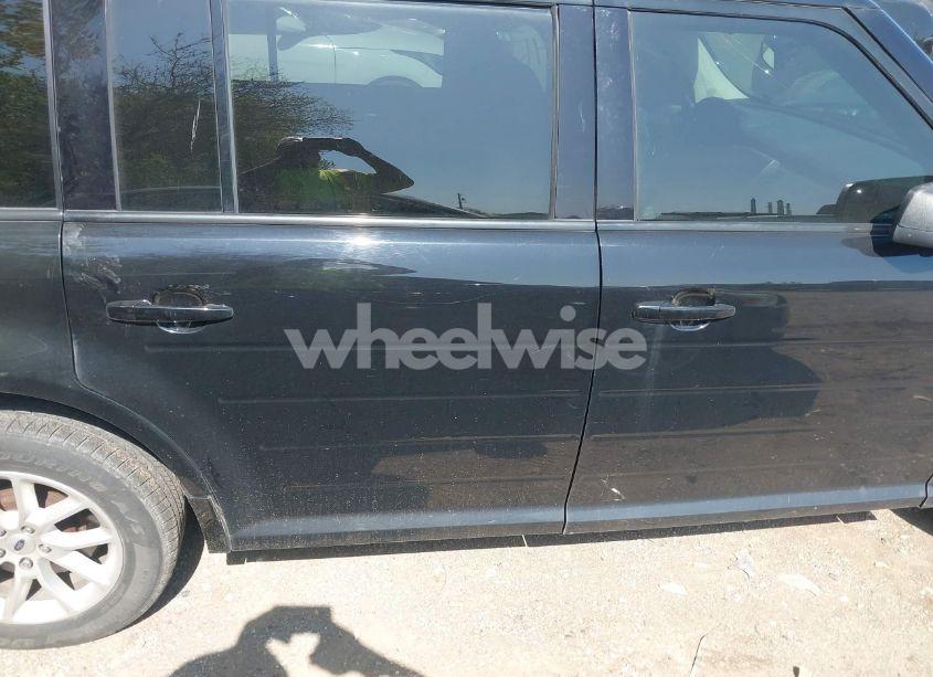 Photo 13 of 2016 Ford Flex SE (VIN 2FMGK5B82GBA16407)