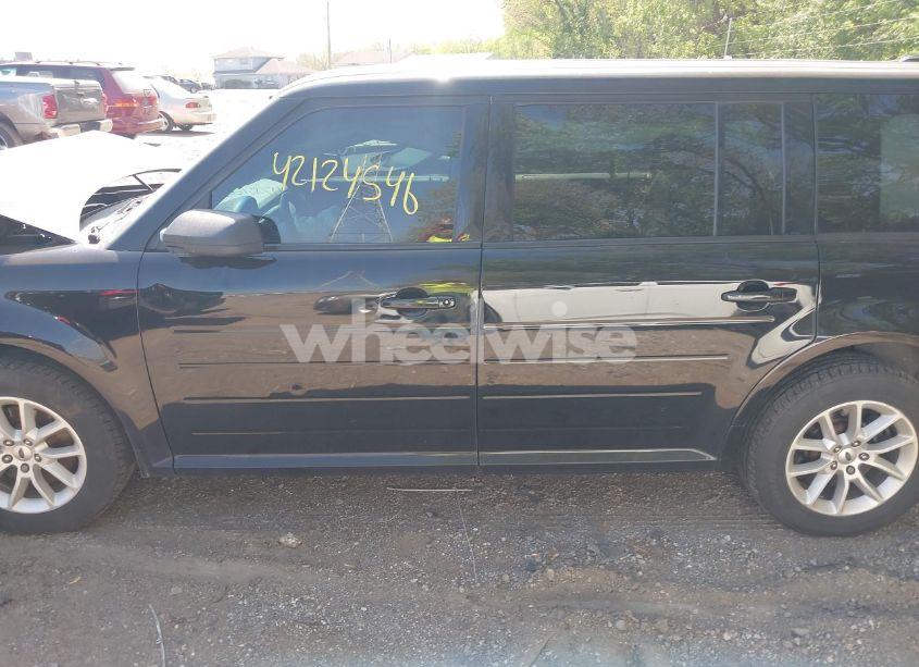 Photo 14 of 2016 Ford Flex SE (VIN 2FMGK5B82GBA16407)