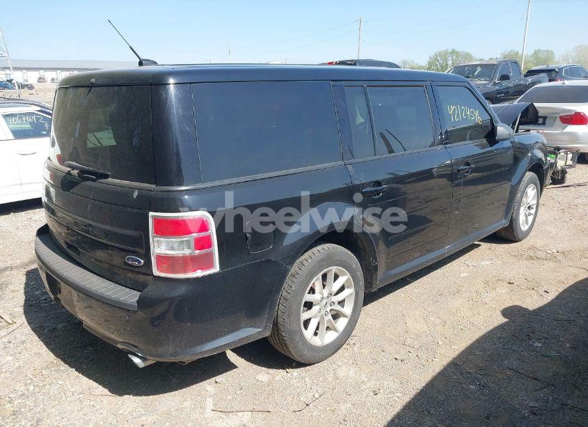 Photo 4 of 2016 Ford Flex SE (VIN 2FMGK5B82GBA16407)