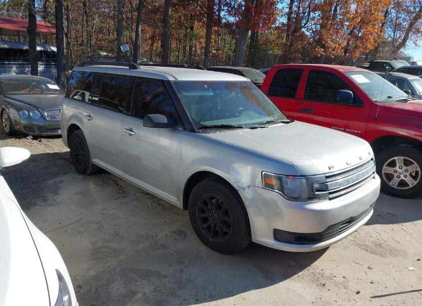2013 Ford Flex SE (VIN 2FMGK5B83DBD37318) main photo
