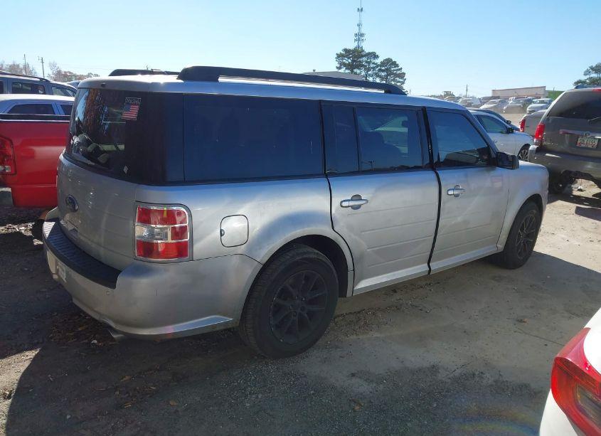 Photo 4 of 2013 Ford Flex SE (VIN 2FMGK5B83DBD37318)