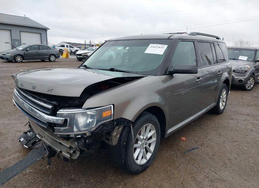 Photo 2 of 2014 Ford Flex SE (VIN 2FMGK5B84EBD41993)