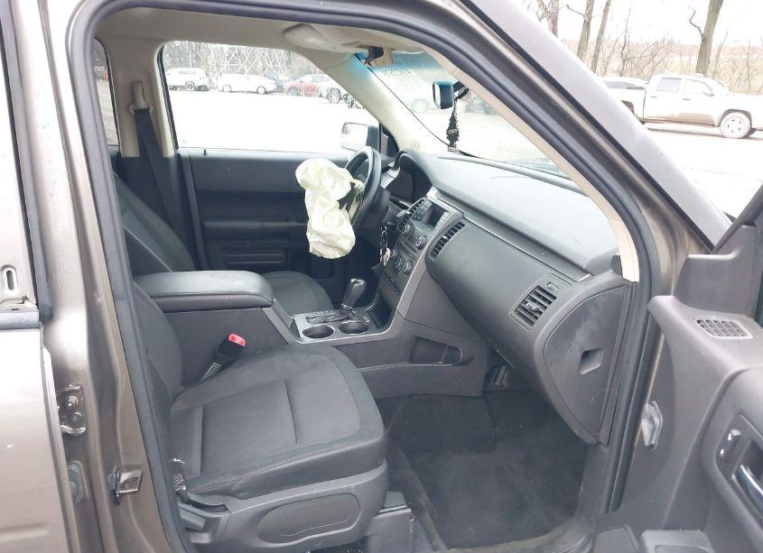 Photo 5 of 2014 Ford Flex SE (VIN 2FMGK5B84EBD41993)
