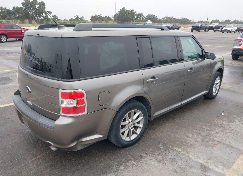 Photo 4 of 2014 Ford Flex SE (VIN 2FMGK5B85EBD20800)