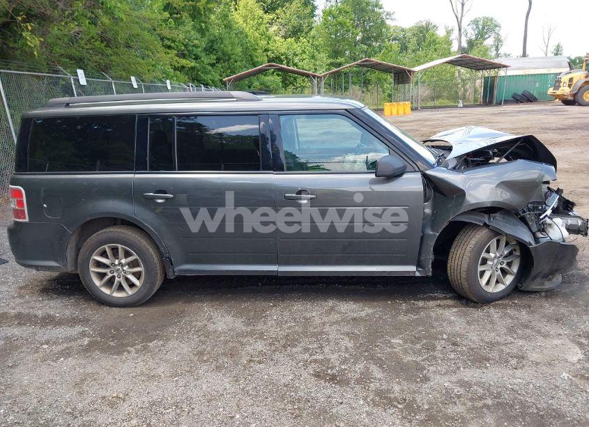 Photo 13 of 2019 Ford Flex SE (VIN 2FMGK5B85KBA07726)