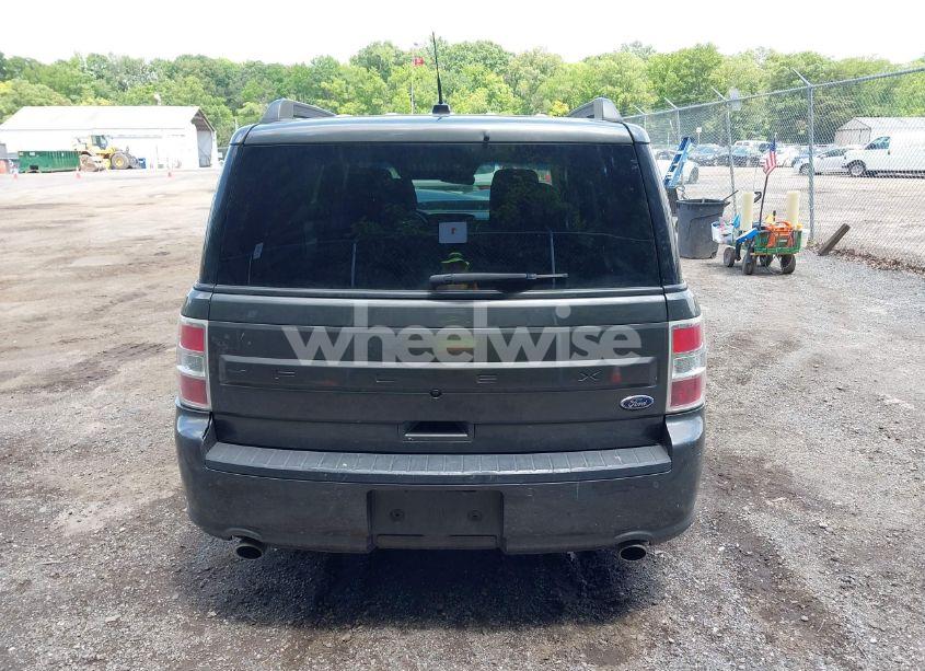 Photo 16 of 2019 Ford Flex SE (VIN 2FMGK5B85KBA07726)