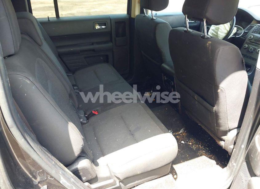 Photo 8 of 2019 Ford Flex SE (VIN 2FMGK5B85KBA07726)