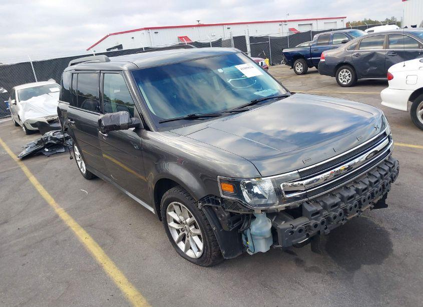 2019 Ford Flex SE (VIN 2FMGK5B85KBA09167) main photo
