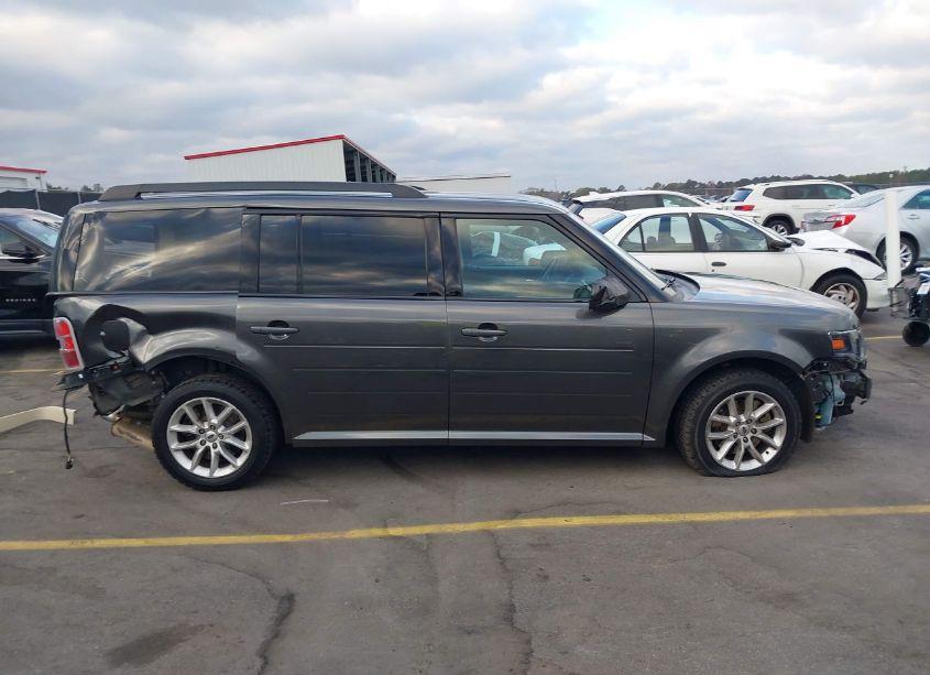 Photo 14 of 2019 Ford Flex SE (VIN 2FMGK5B85KBA09167)