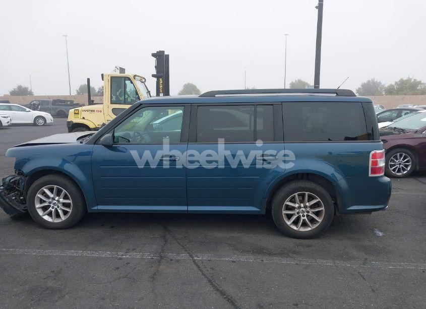 Photo 14 of 2016 Ford Flex SE (VIN 2FMGK5B87GBA21165)