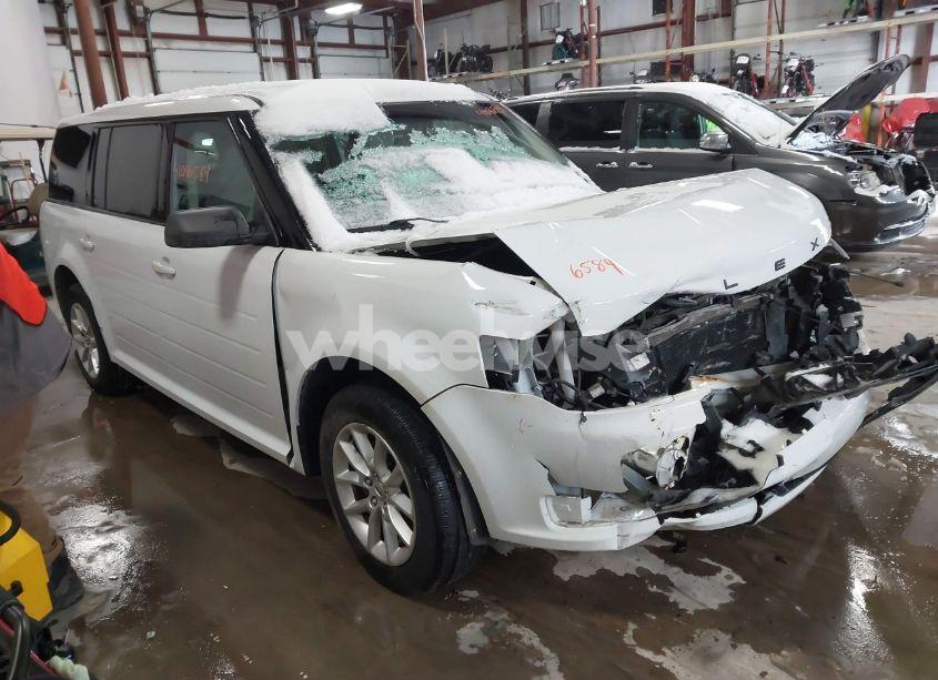 2019 Ford Flex SE (VIN 2FMGK5B87KBA16749) main photo